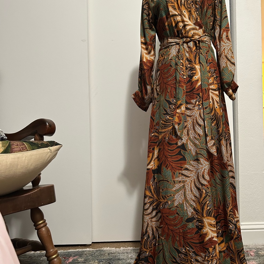Natalie Martin Elegant Multicolor Wrap Dress - Picture 2 of 9